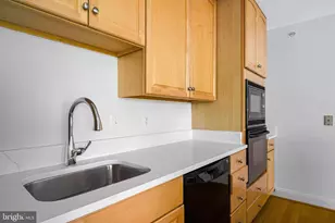 10604 Provincial Dr, Manassas, VA 20109 - Photo 12