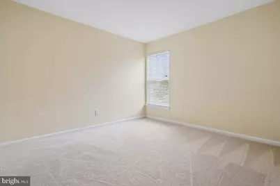 5580 Spriggs Meadow Drive, Woodbridge, VA 22193 - Photo 16