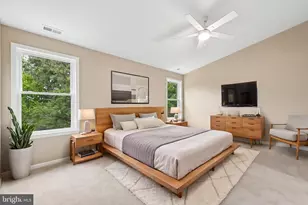 13905 Shadow Fox Ct, Gainesville, VA 20155 - Photo 16