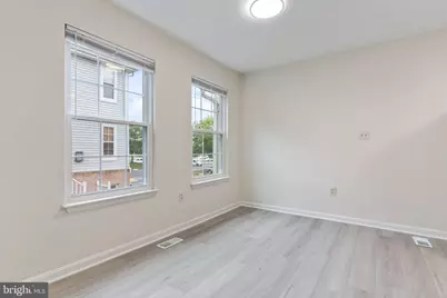 8025 Lantern Court #118, Manassas, VA 20109 - Photo 8