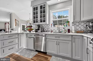 5969 Tapestry Dr, Woodbridge, VA 22193 - Photo 20