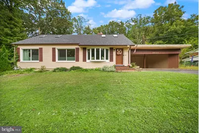 18323 Sharon Road, Triangle, VA 22172 - Photo 2
