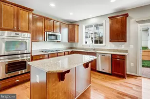 15420 Ann Arden Avenue, Woodbridge, VA 22193 - Photo 14