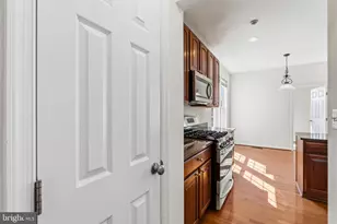 2440 Five Fathom Cir, Woodbridge, VA 22191 - Photo 8