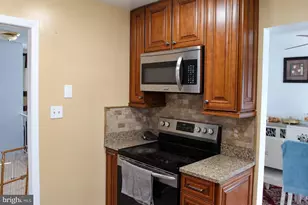 13887 Montoclair Ln, Woodbridge, VA 22193 - Photo 10