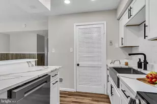 3474 Beale Ct, Woodbridge, VA 22193 - Photo 16