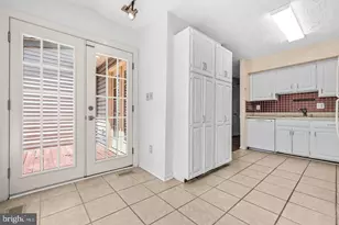 7764 Black Horse Ct, Manassas, VA 20109 - Photo 16