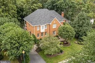 8085 Crooked Oaks Ct, Gainesville, VA 20155 - Photo 1