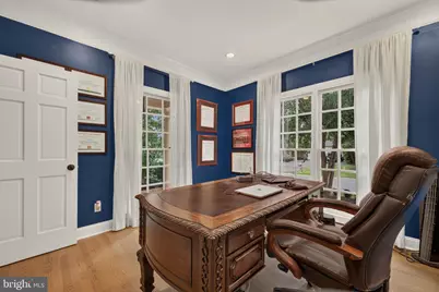 8085 Crooked Oaks Court, Gainesville, VA 20155 - Photo 16