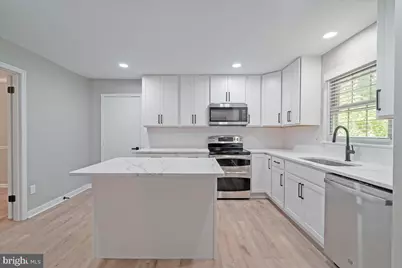 4706 Pinecrest Court, Dumfries, VA 22025 - Photo 2