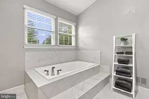 4671 Bonneville Ln, Woodbridge, VA 22193 - Photo 20
