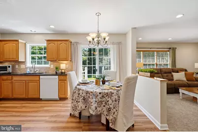 7727 Roseberry Farm Drive, Manassas, VA 20111 - Photo 16