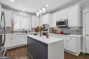 8958 Junco Ct, Gainesville, VA 20155 - Photo 6