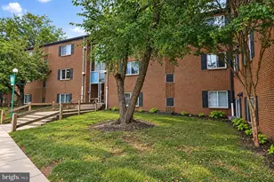 7497 Prince Charles Ct, Manassas, VA 20111 - Photo 2