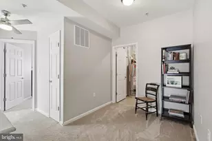 6803 Hampton Bay Ln, Gainesville, VA 20155 - Photo 20