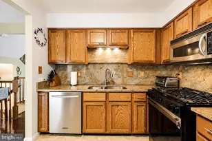 12816 Silvia Loop, Woodbridge, VA 22192 - Photo 12