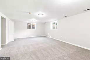 4916 Longhorn Dr, Woodbridge, VA 22193 - Photo 14