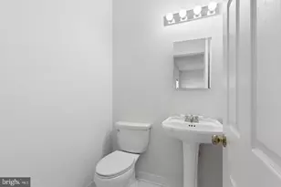 9121 Dartford Pl, Bristow, VA 20136 - Photo 24