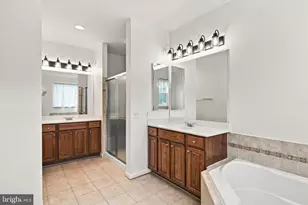 17389 Four Seasons Dr, Dumfries, VA 22025 - Photo 30