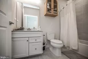 1611 Potomac Shores Pkwy, Dumfries, VA 22026 - Photo 32