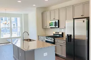 8196 Maude Ln, Manassas, VA 20110 - Photo 6