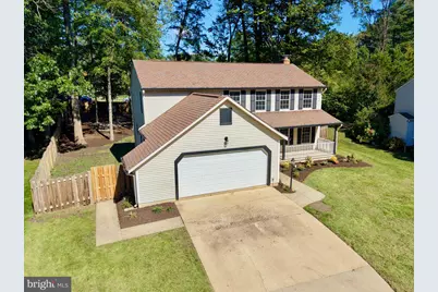 15177 Holleyside Drive, Dumfries, VA 22025 - Photo 2