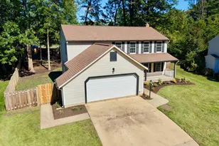 15177 Holleyside Dr, Dumfries, VA 22025 - Photo 2