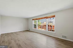 13103 Vineyard Way, Woodbridge, VA 22191 - Photo 10
