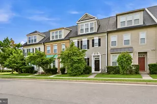 9224 Alvyn Lake Cir, Bristow, VA 20136 - Photo 2