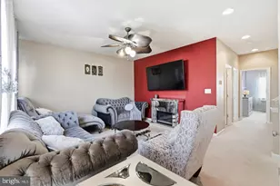 9224 Alvyn Lake Cir, Bristow, VA 20136 - Photo 10