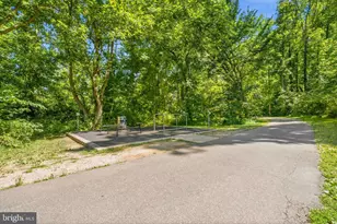 15588 Grade Line Pl, Woodbridge, VA 22191 - Photo 46