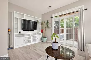 8114 Essex Grv Wy, Manassas, VA 20111 - Photo 14