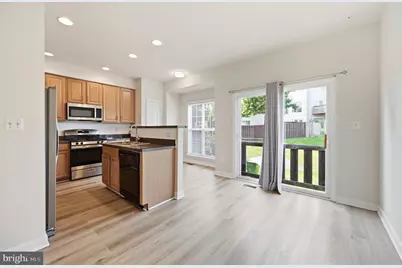 15364 Bronco Way, Woodbridge, VA 22193 - Photo 8