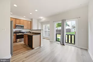 15364 Bronco Way, Woodbridge, VA 22193 - Photo 8