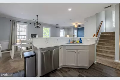 14581 Kylewood Way, Gainesville, VA 20155 - Photo 8