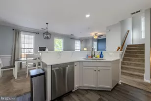 14581 Kylewood Way, Gainesville, VA 20155 - Photo 8