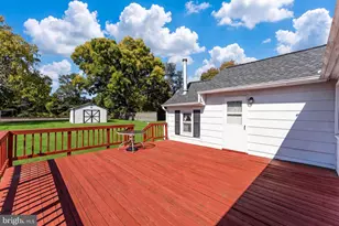 14720 Featherstone Rd, Woodbridge, VA 22191 - Photo 34