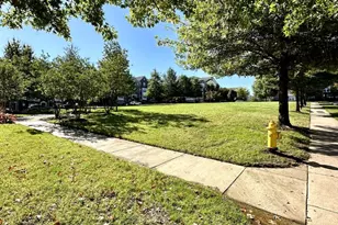 2275 Merseyside Dr, Woodbridge, VA 22191 - Photo 8