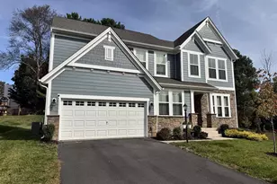 9428 Deschamp Ct, Manassas, VA 20112 - Photo 2