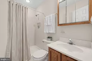 12517 Manchester Way, Woodbridge, VA 22192 - Photo 24