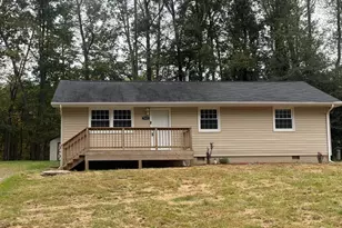 7013 Trails End Rd, Manassas, VA 20112 - Photo 2