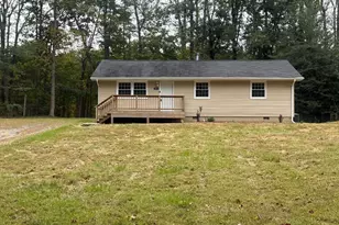7013 Trails End Rd, Manassas, VA 20112 - Photo 1