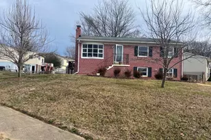 13909 Mattapony Dr, Woodbridge, VA 22193 - Photo 2
