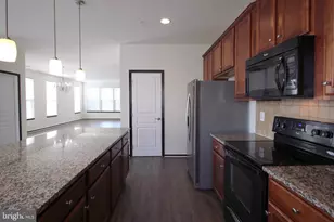 14782 Mason Creek Cir, Woodbridge, VA 22191 - Photo 10
