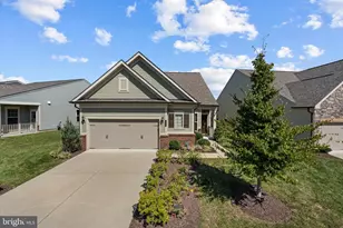 16132 Pink Poppy Wy, Haymarket, VA 20169 - Photo 2
