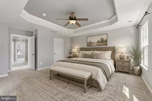 7011 Darbey Knoll Dr, Gainesville, VA 20155 - Photo 4