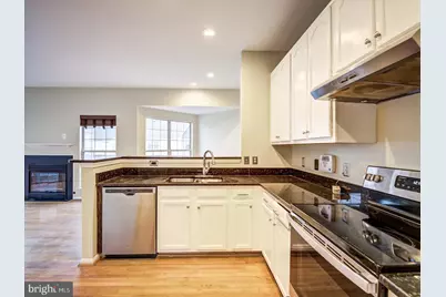 16780 Brandy Moor Loop, Woodbridge, VA 22191 - Photo 12