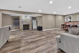 8147 Cancun Ct, Gainesville, VA 20155 - Photo 40