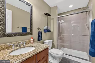 8147 Cancun Ct, Gainesville, VA 20155 - Photo 54