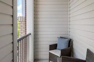 2560 Neabsco Common Pl, Woodbridge, VA 22191 - Photo 14